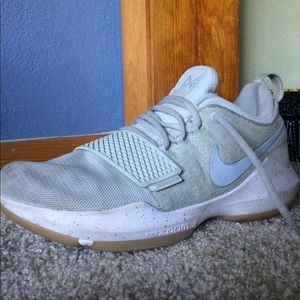 Pg 1 basketball shoes